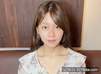 無修正敏感高潮迭起呻吟交響曲半外半中出感受夏日苗條少女