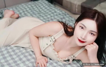 華語自拍AV  男學生約炮女老師