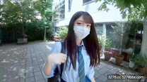 無加工美女事務所星探蜂擁而至18歲美女生中出制服身姿演出