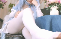 清純唯美絲足小姐姐【鈴木美咲】二次元妹妹粉嫩小腳配白絲溫柔足交，哥哥被我這種足交你能撐多久呀