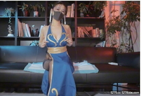 精品推薦 『NINA媽媽』最新 S2D3-COS春麗DIY 道具自插無毛嫩逼不停噴水超頂