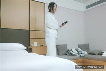 眼鏡哥3000元約炮大長腿小姐姐白白嫩嫩的各種姿勢啪啪真帶勁