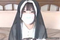 軟萌甜美00後可愛萌妹【QQ糖小朋友】✅cos黑絲修女 洛麗塔少女的制服誘惑，超可愛白虎美穴被大屌長驅直入插爆