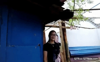 極品熟女城中村的100元愛情故事，氣質眼鏡文化范美熟女，被瓢蟲無情狂操