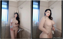 【抖音巨乳】 芷儀g寶 最新樓道黑牛自慰 浴室洗澡漏點摳逼