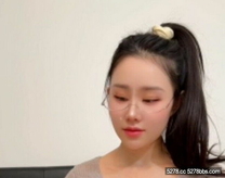 【足控綠帽狂喜】推特性愛大師95後綠帽情侶美腿女王「汐夢瑤」《瑤瑤的生理課》這次完美露臉！